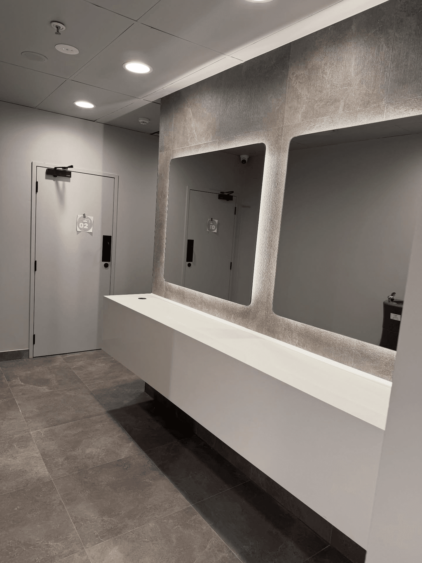 ANYTIME FITNESS HYDE PARK - image 5